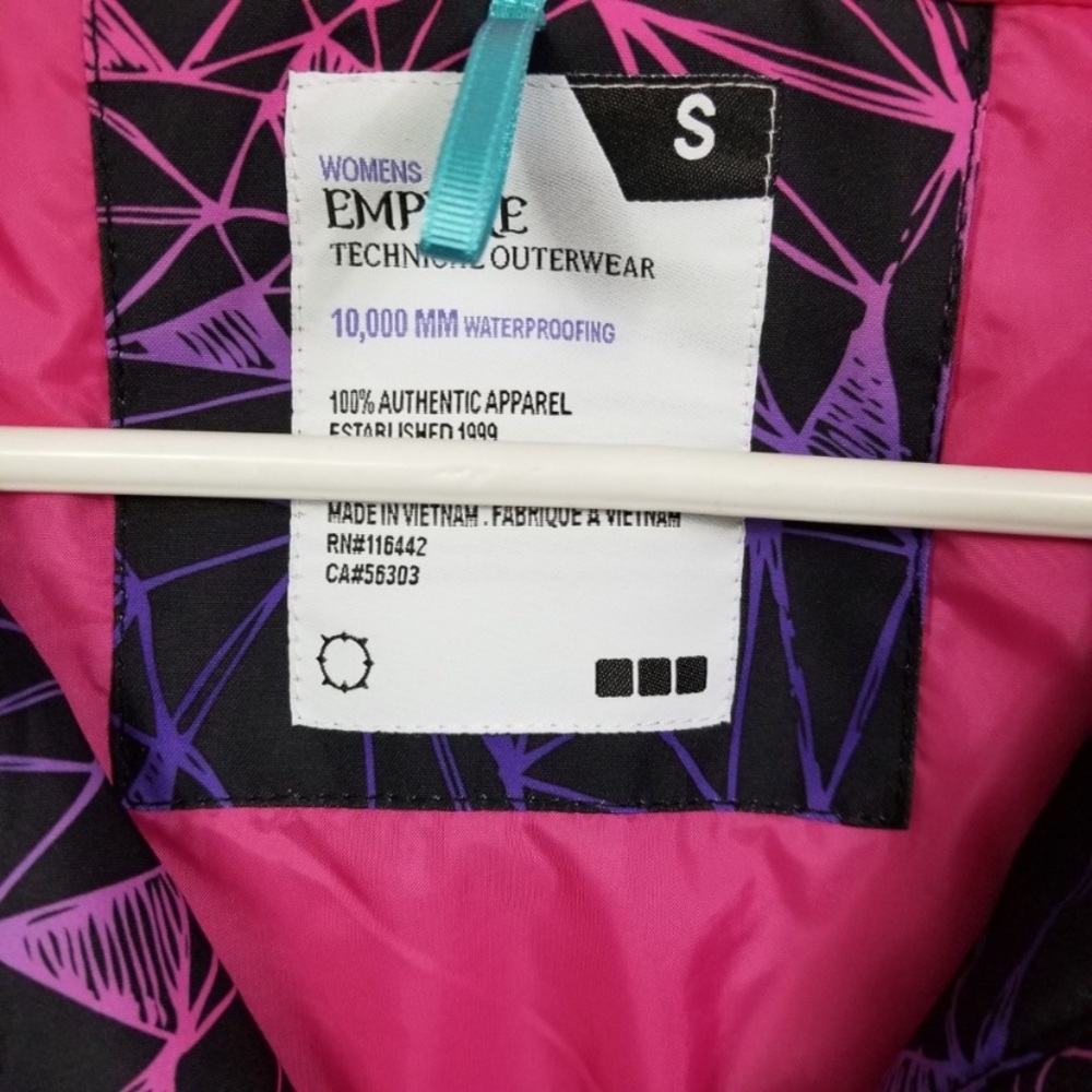 Mountain Ski / Snowboarding Jacket - image 6